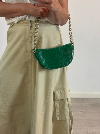 ZARA. Bolso verde cadena