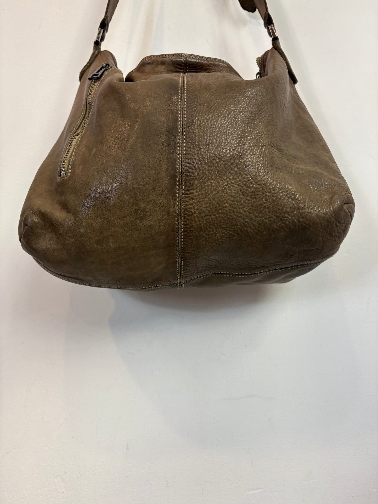 ZADIG & VOLTAIRE. Bolso bandolera  caqui bolsillos