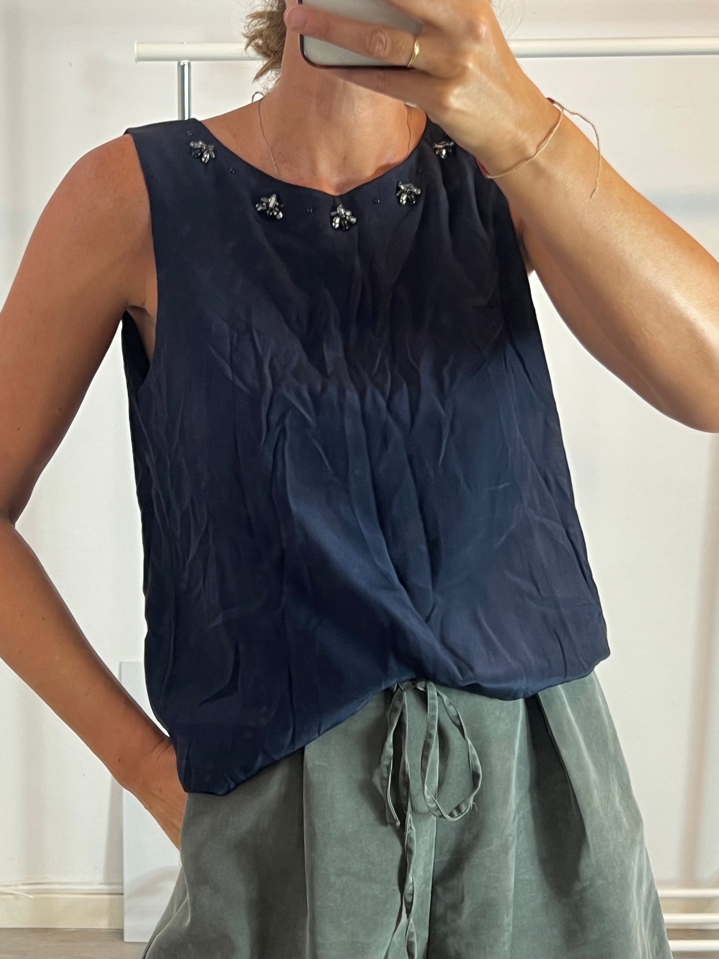 MASSIMO DUTTI. Blue beaded top TM
