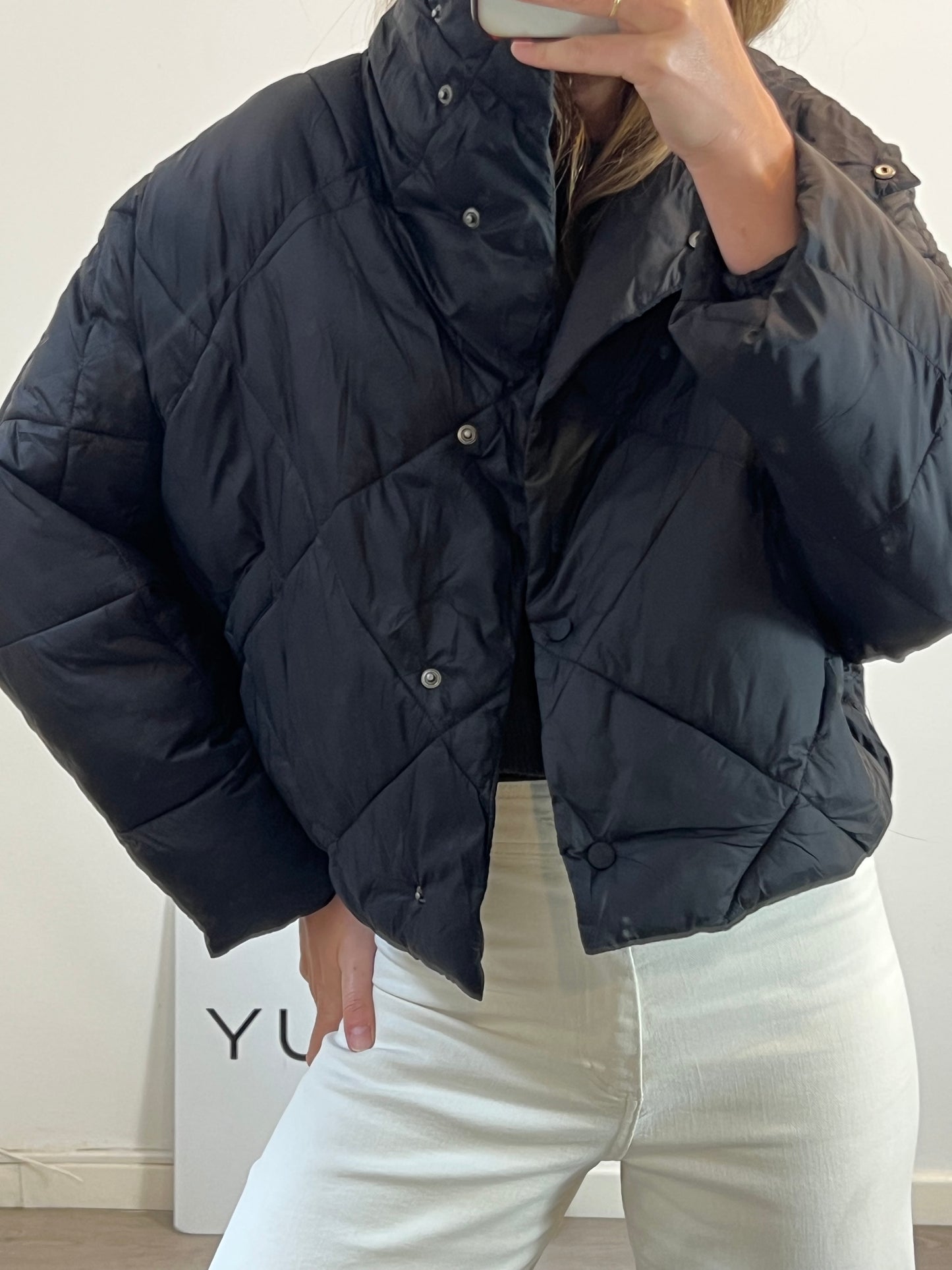 ZARA. plumas negro guateado T.m