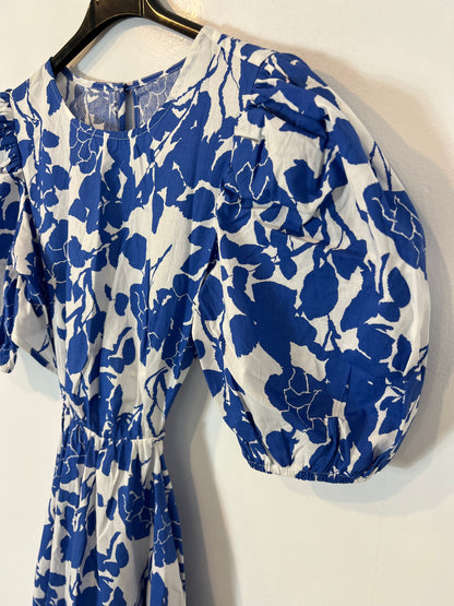 OTRAS. Vestido largo blanco y azul flores T.u(M)