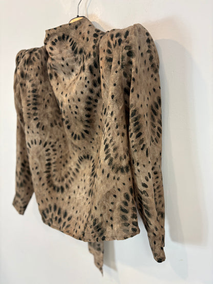 BAREY. Total look print