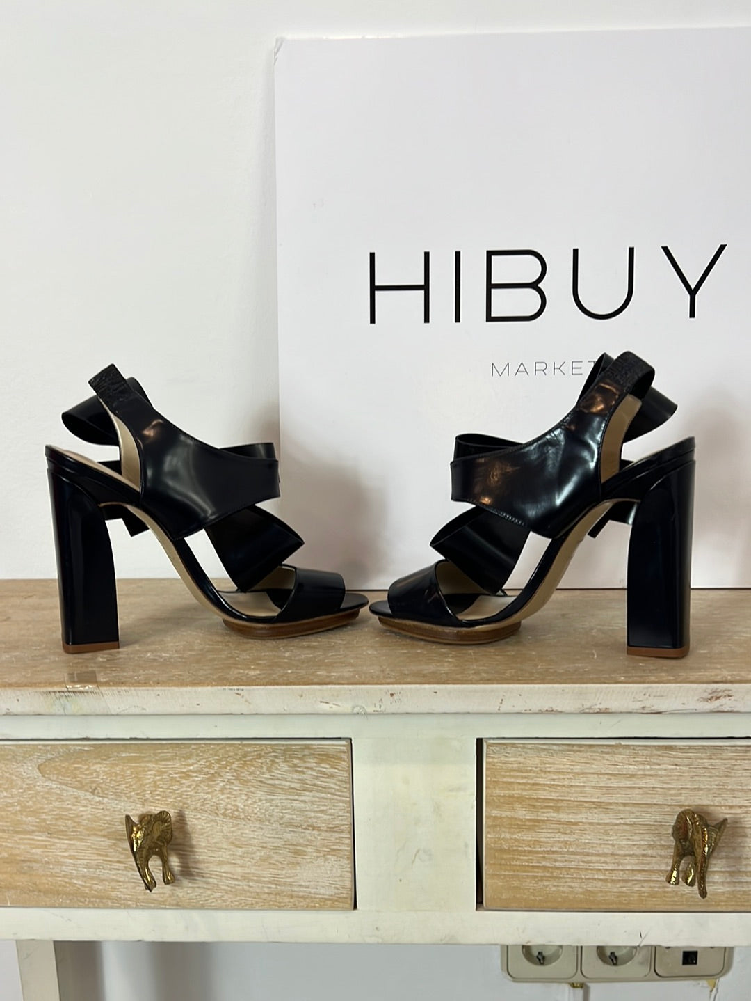 DEL POZO. Dark blue bow sandals, size 40