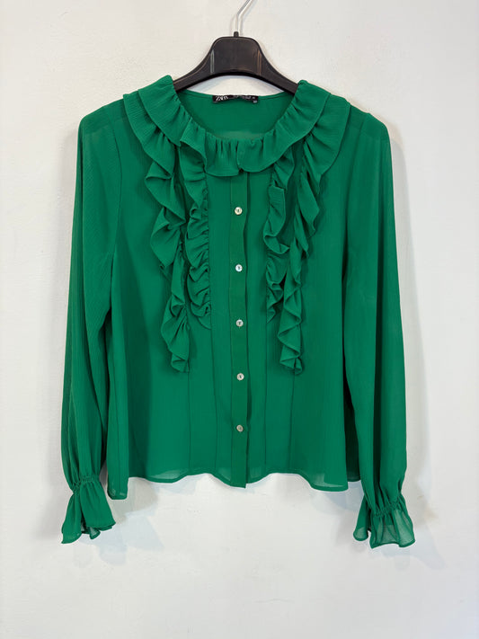 ZARA. Blusa verde semi transparente