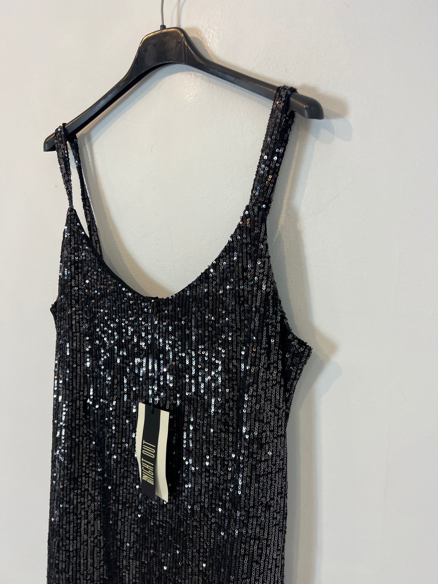 PINK WOMAN. vestido negro lentejuelas T.s