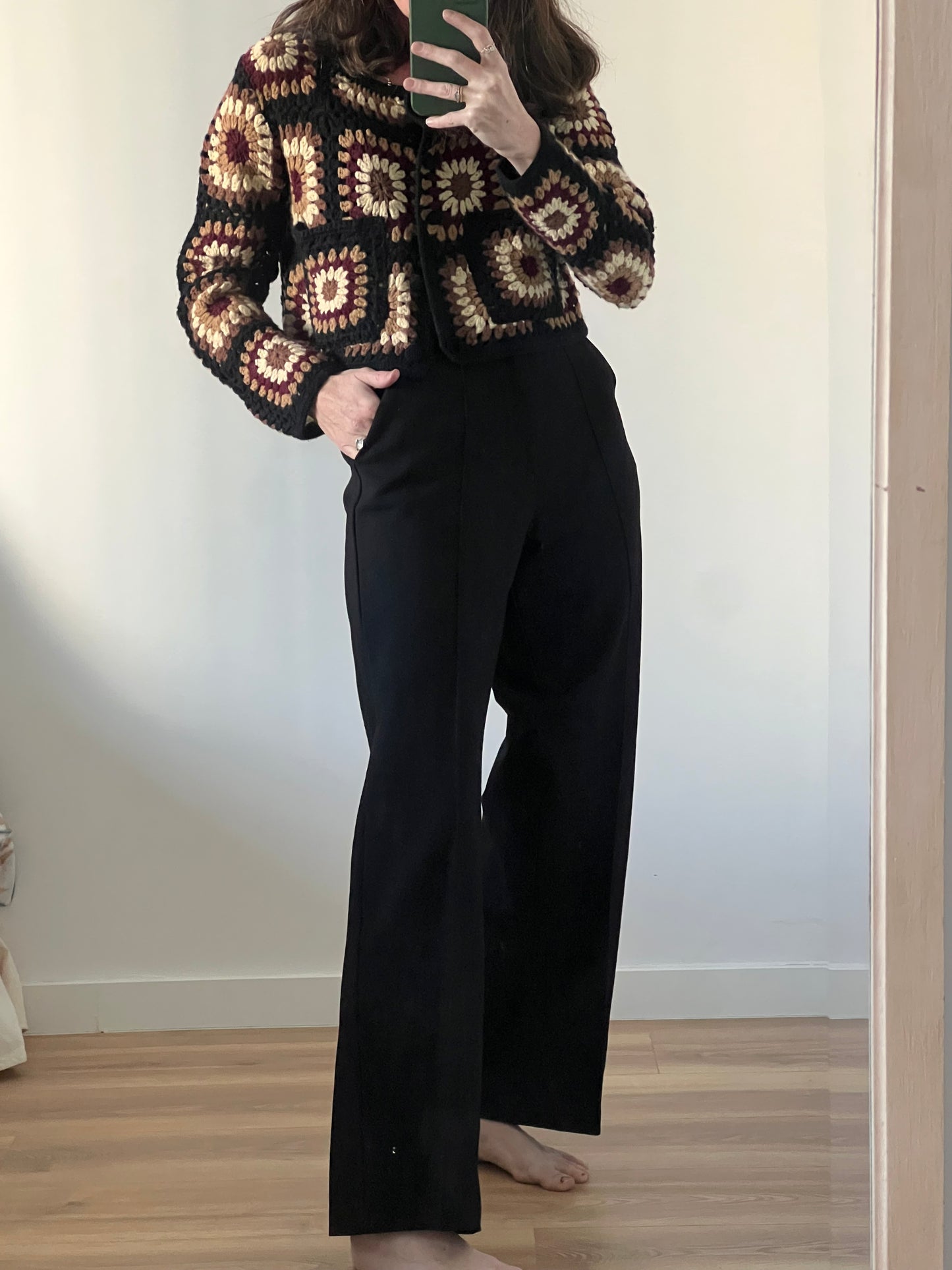 COMMELLE. Pantalón negro de vestir