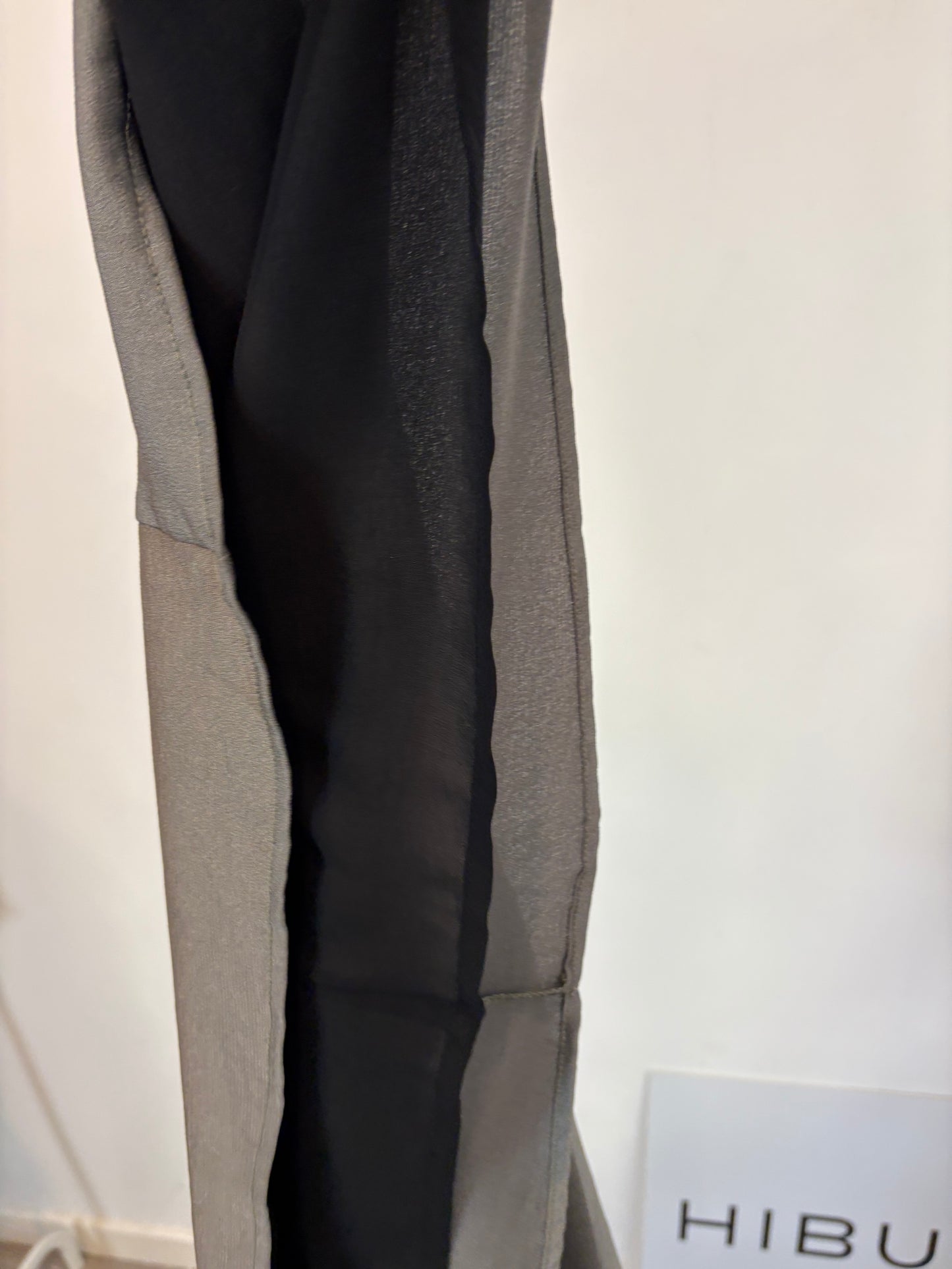 AMEÉ. Sleeveless fringed sweater S.(s)