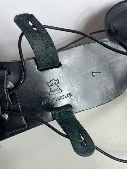 OTRAS. Sandalias tiras piel. T 37