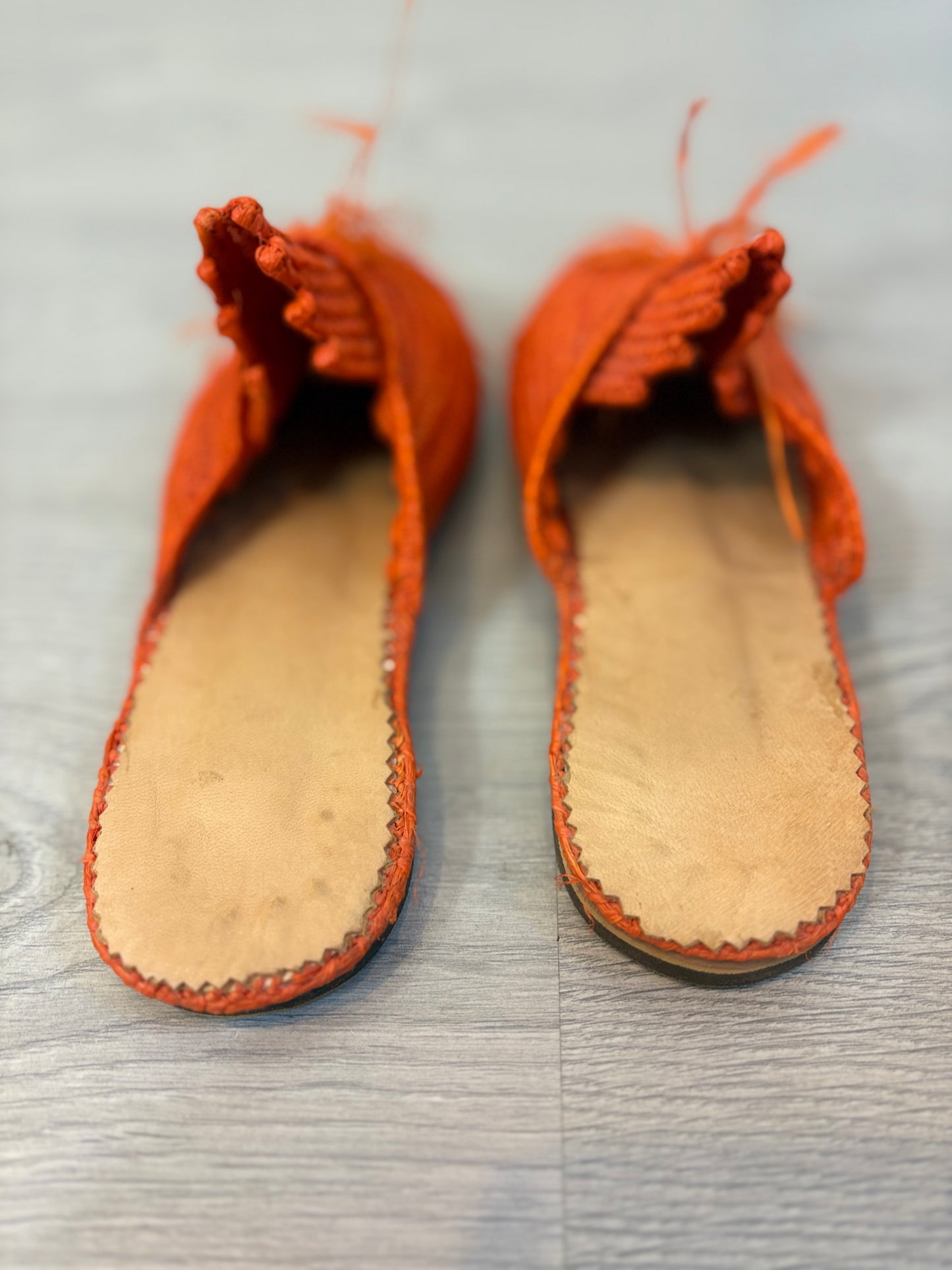 Mules rafia en naranja. T 37/38
