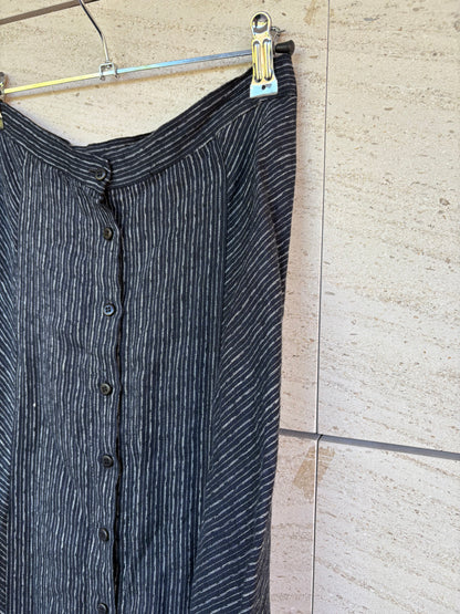 CORTANA. Falda midi abotonada lino. T 38