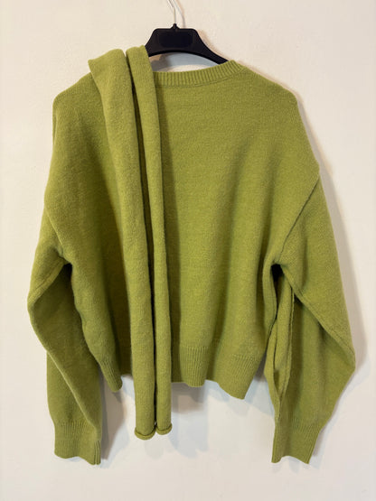 ZARA. Black stretch knit top. TL