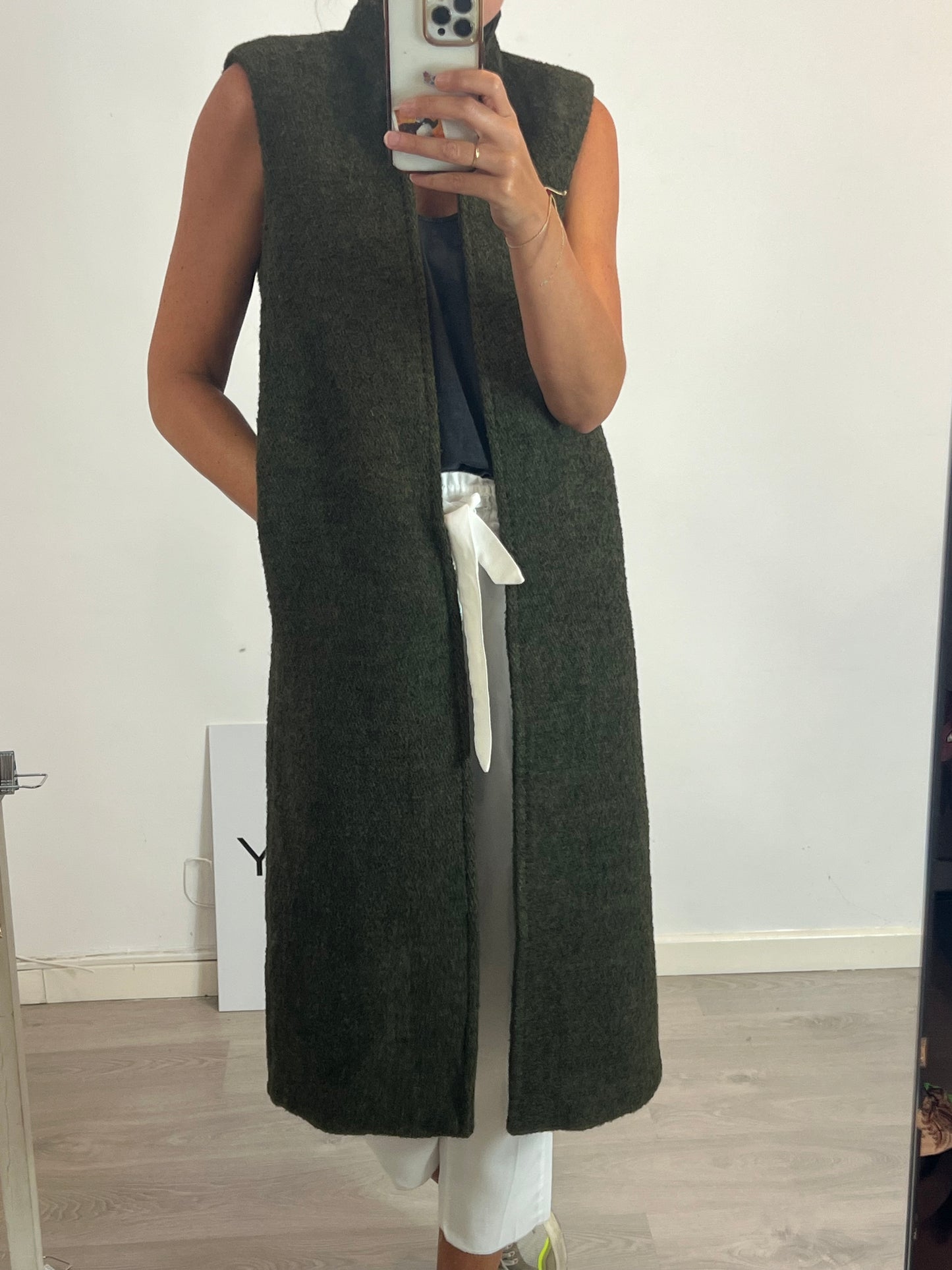 ZARA. Green wool vest. Size XS