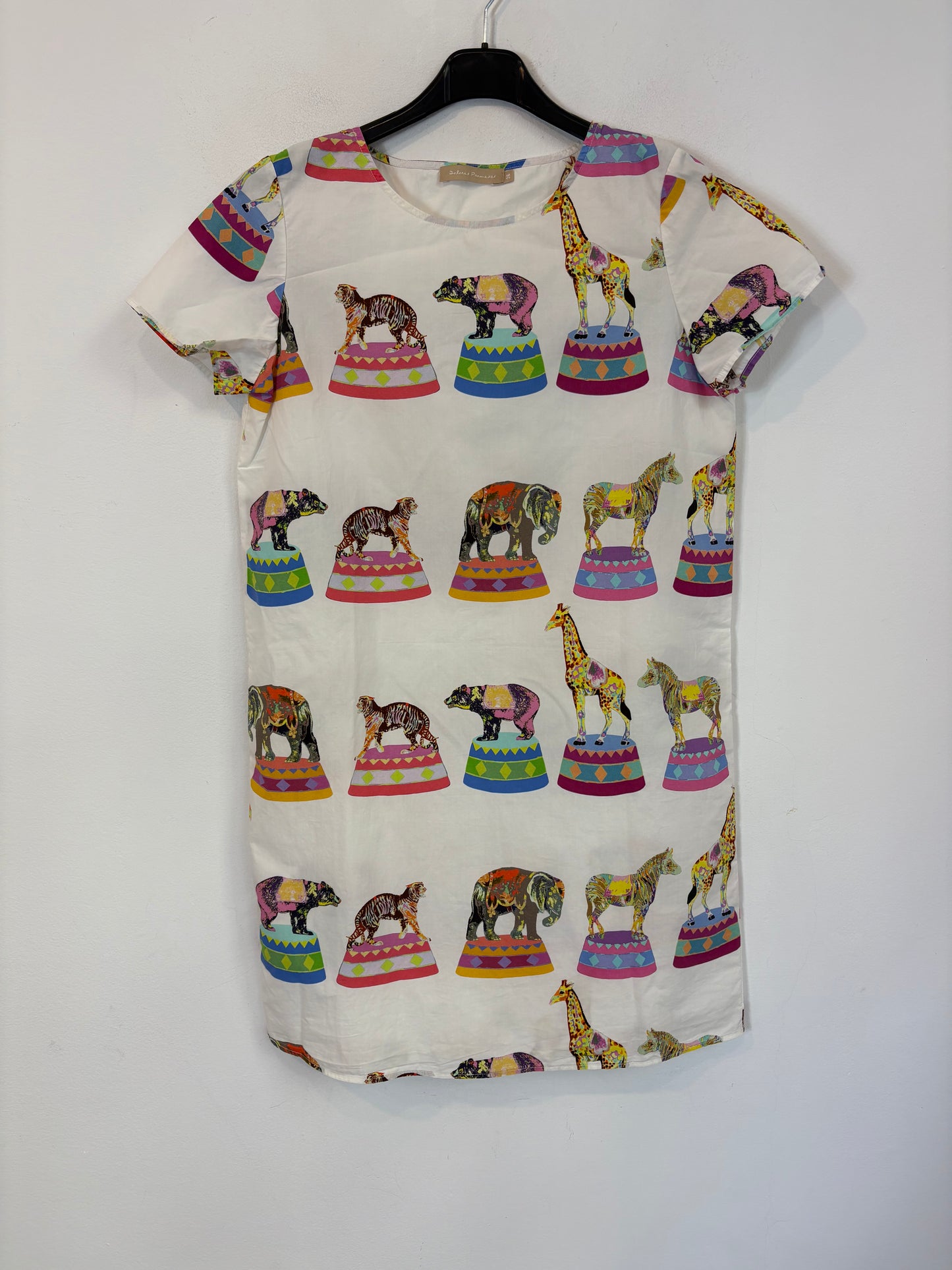DOLORES PROMESAS. Vestido corto estampado