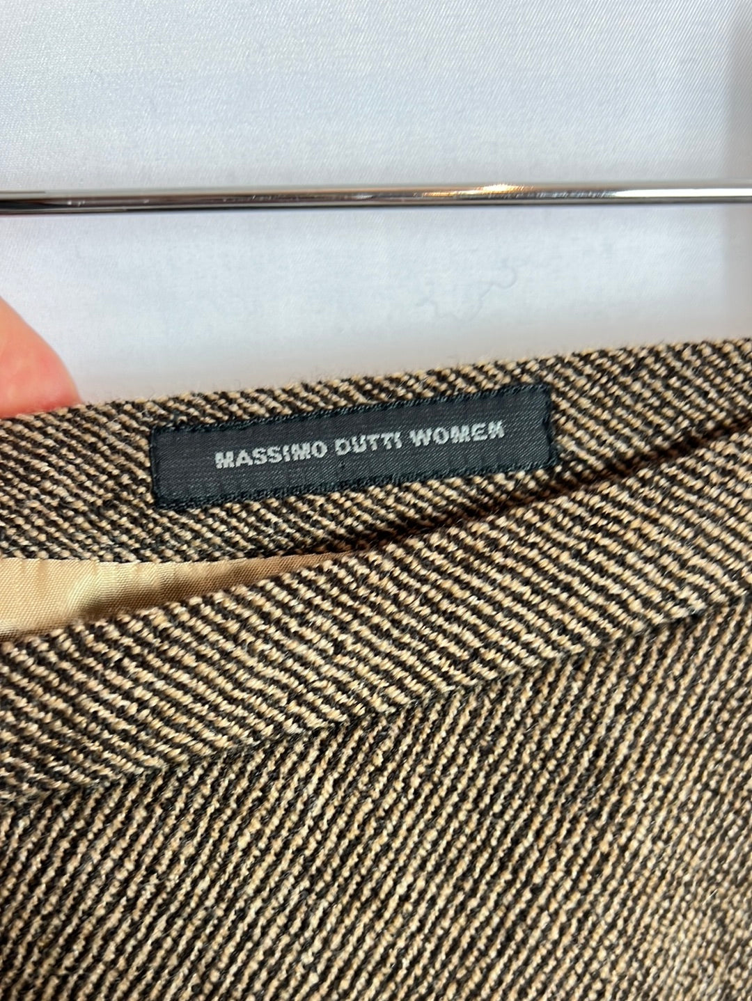 MASSIMO DUTTI. Falda midi lana jaspeada. T 36