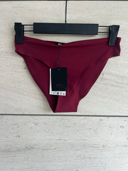 ZARA. Braguita burdeos textura. T S
