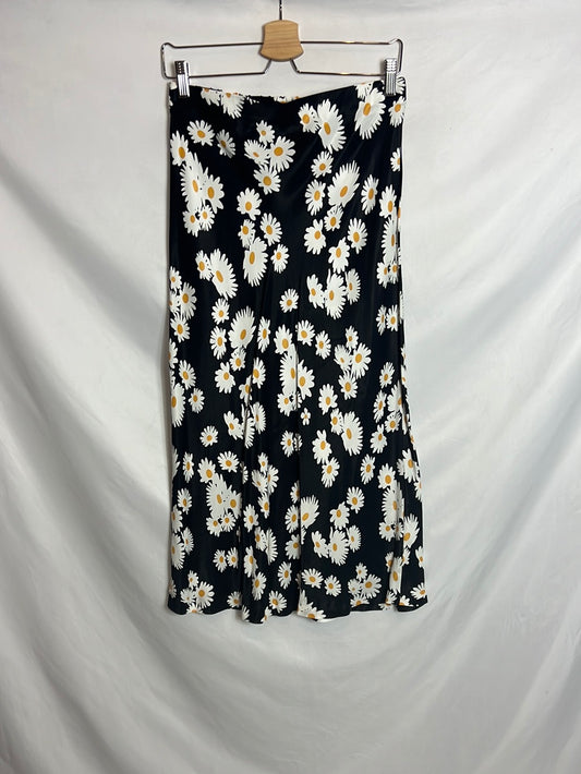 SFERA. Falda midi negra margaritas. T L