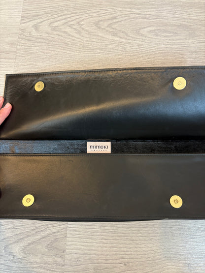 MIMOKI. Cartera de mano negra