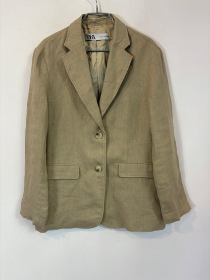 ZARA. Blazer beige lino