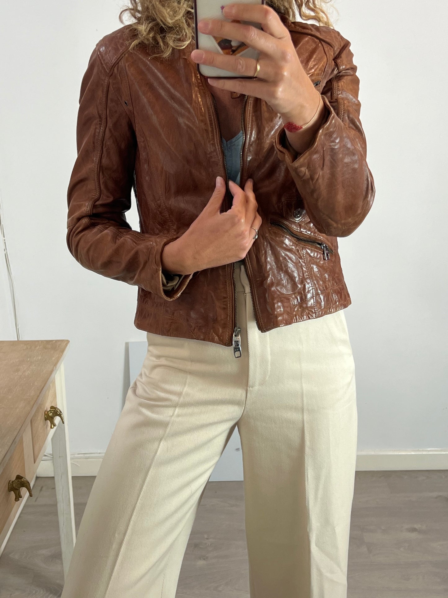 LUJANS. Chaqueta piel marrón. T 46 (S)