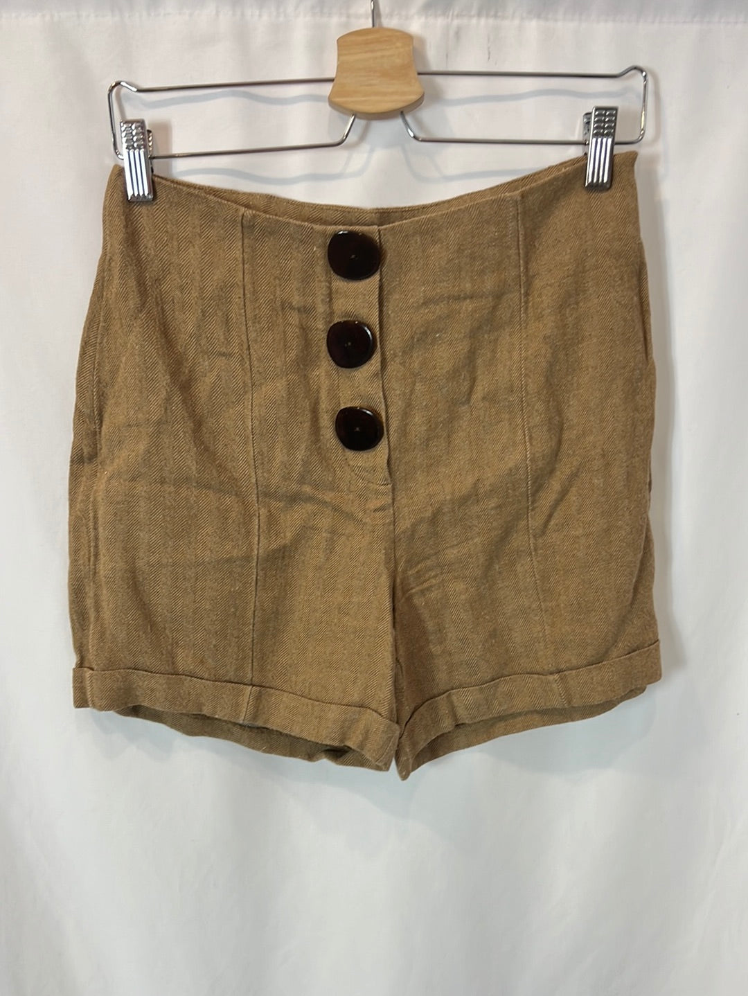MANGO. Camel heather shorts. TS