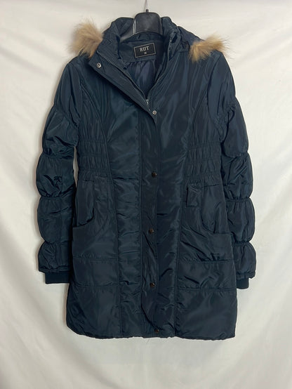 RUT. Blue hooded feathers. TM