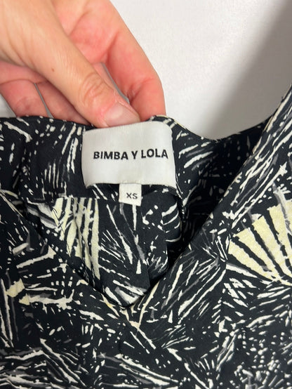 BIMBA Y LOLA. Oversized black printed dress. Size XS