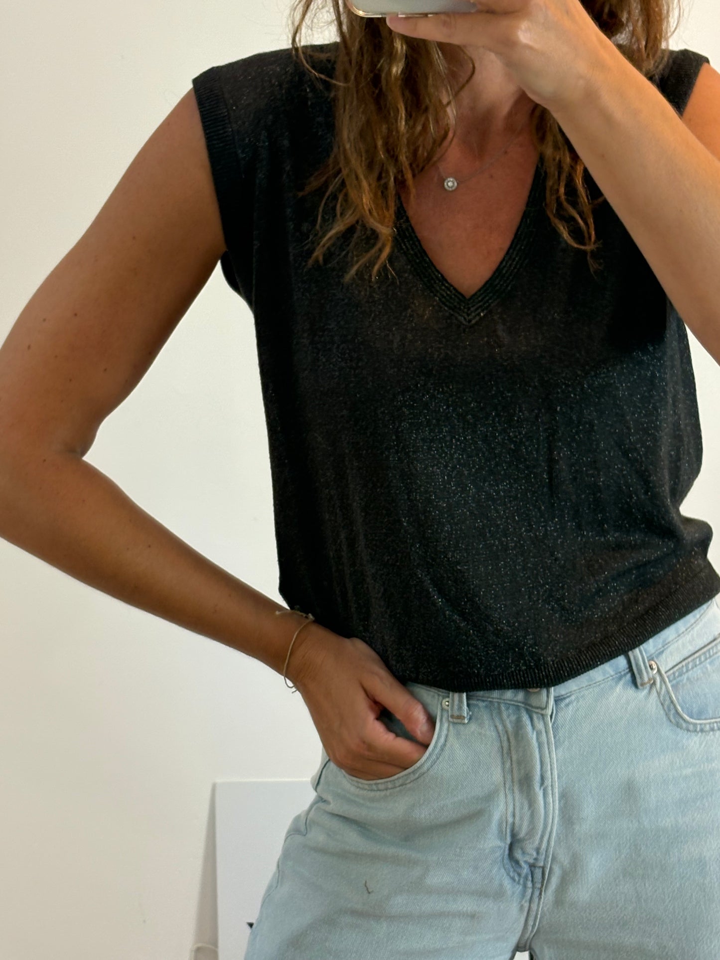 BELLEROSE. Chaleco gris oscuro brillos. T S