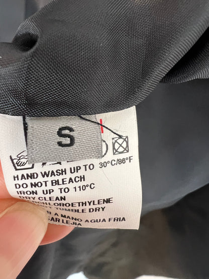 HAKEI. Chaqueta verde caqui corta vientos. T S