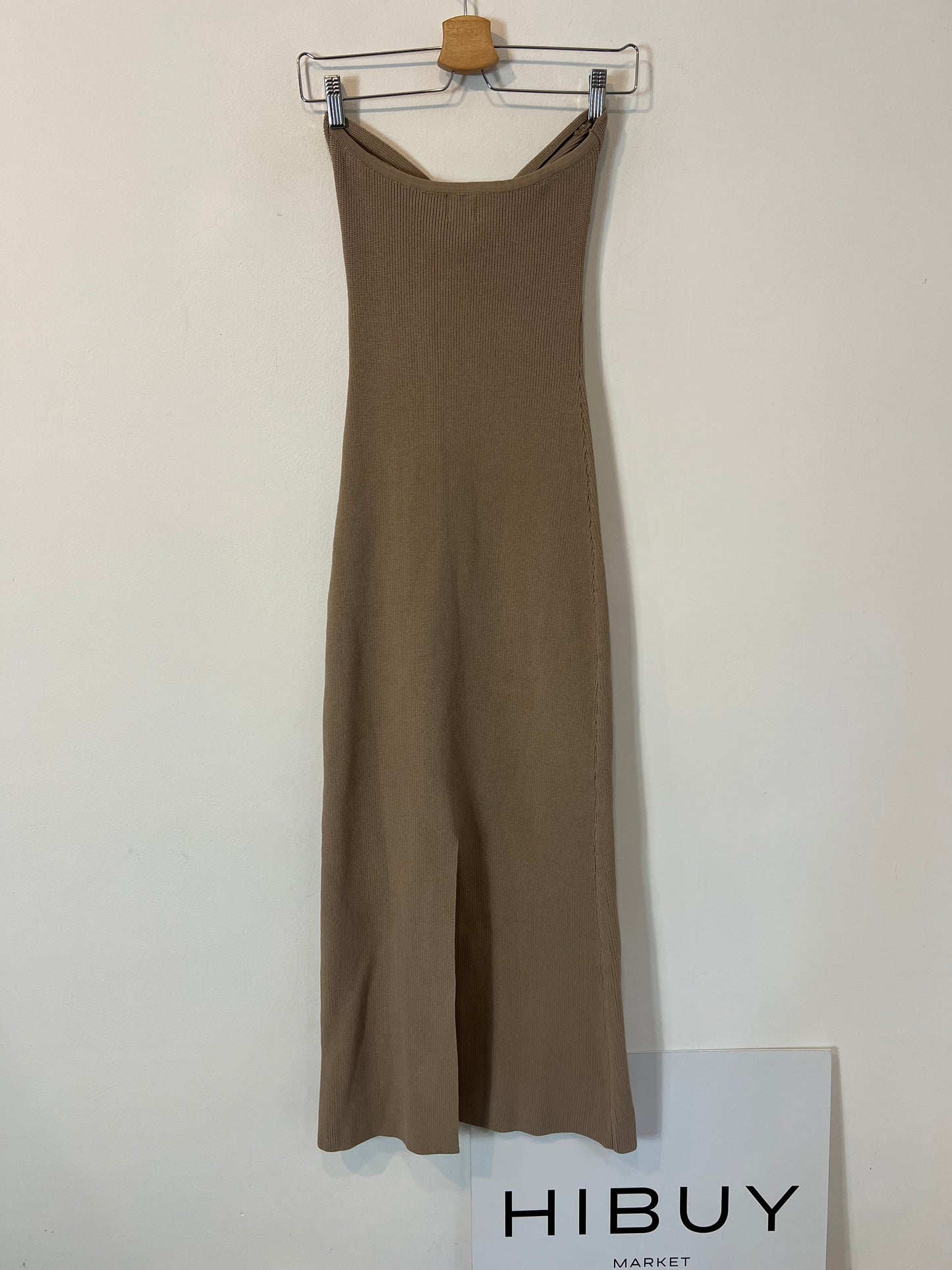 DISSH. Vestido canalé beige