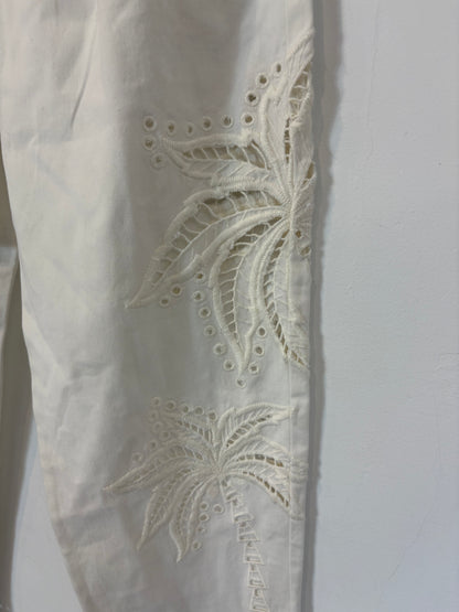 MES DEMOISELLES. White denim with embroidery. Size 34