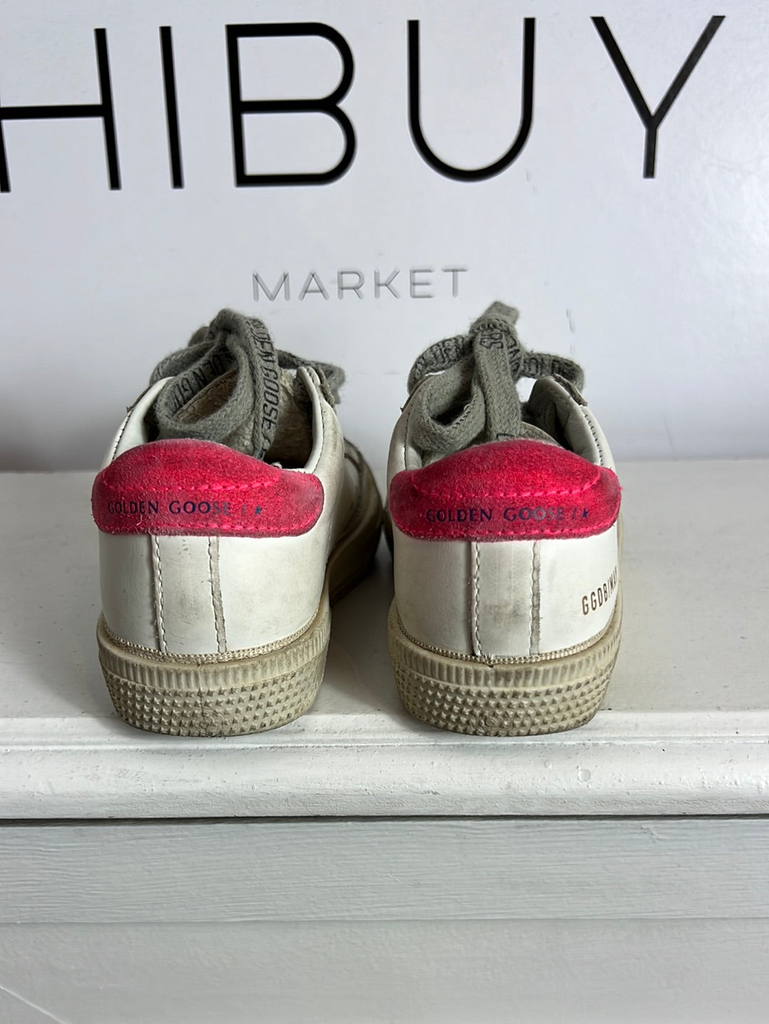 GOLDEN GOOSE. White sneakers with blue stars. Size 21