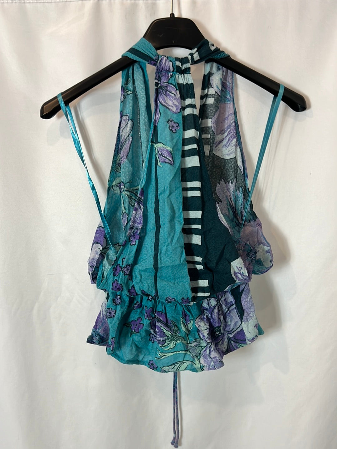 FREE PEOPLE. Blue floral TS top