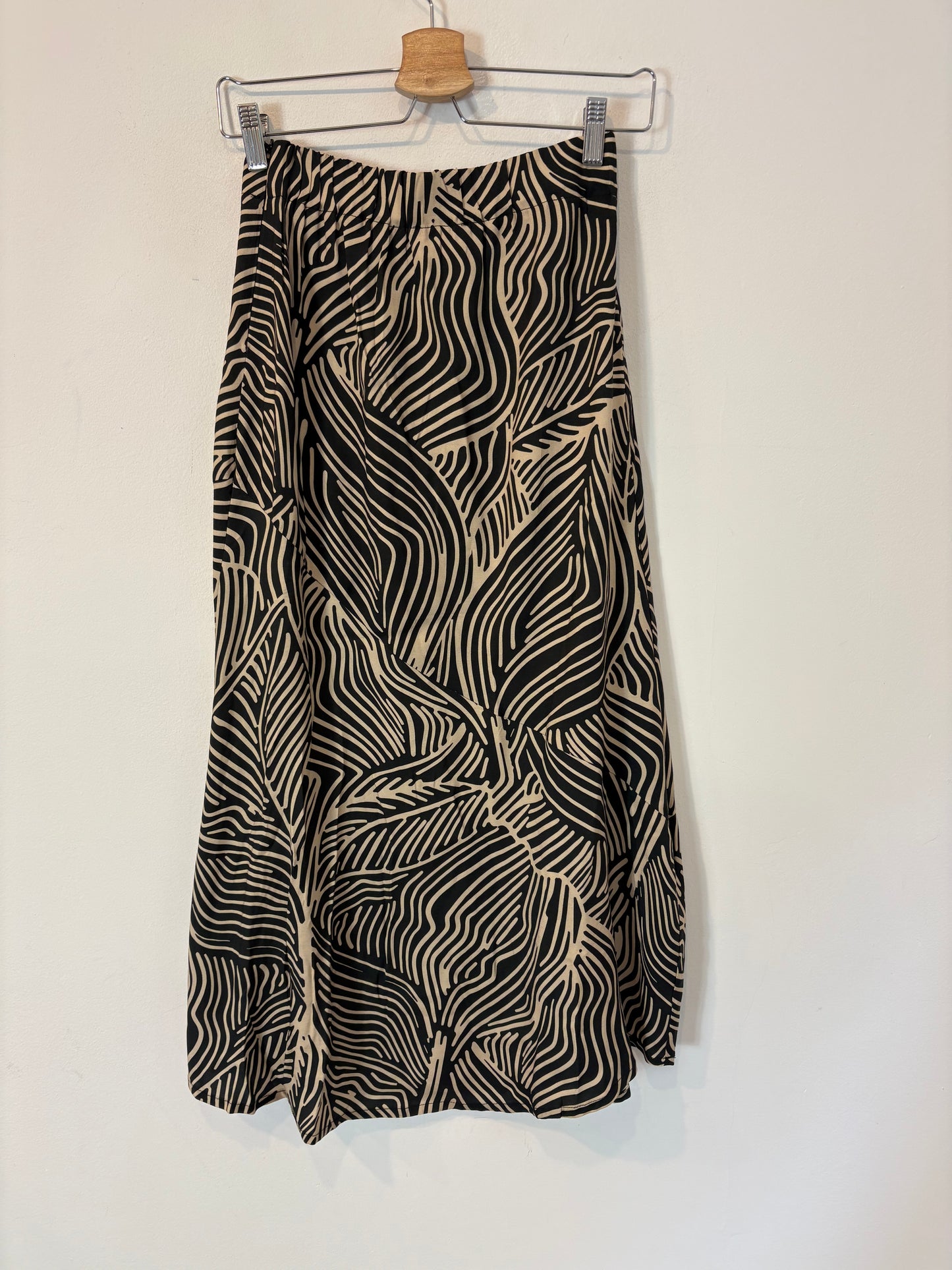 MUS&BOMBON. Falda larga fluida. T XS