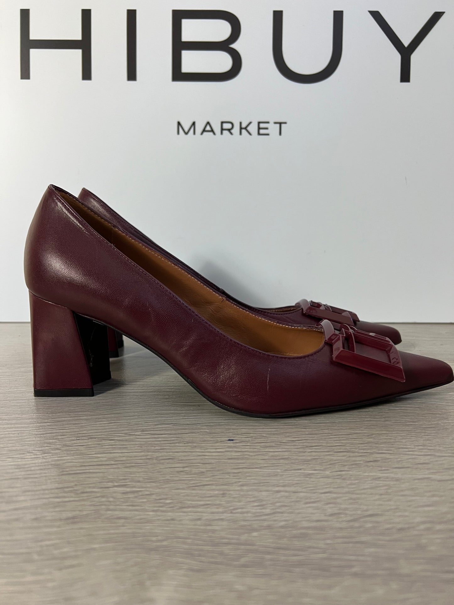 LATOUCHE. Burgundy leather heeled shoe. Size 37