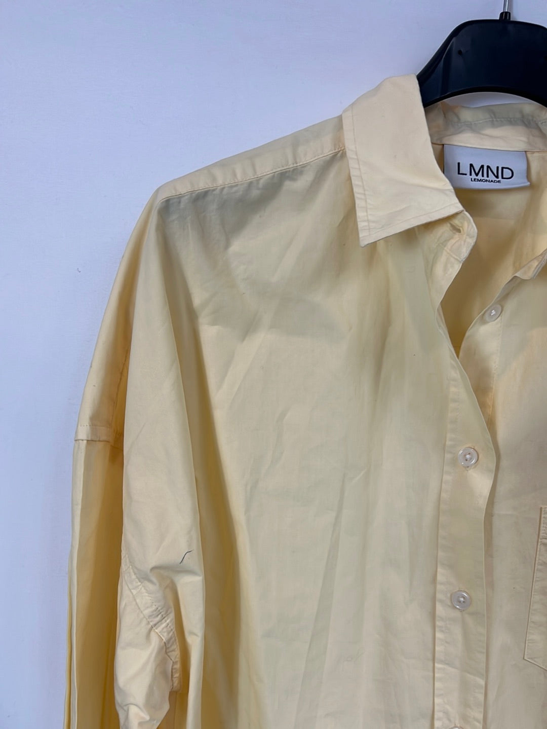 LMND. Camisa amarillo claro algodón. T S/M
