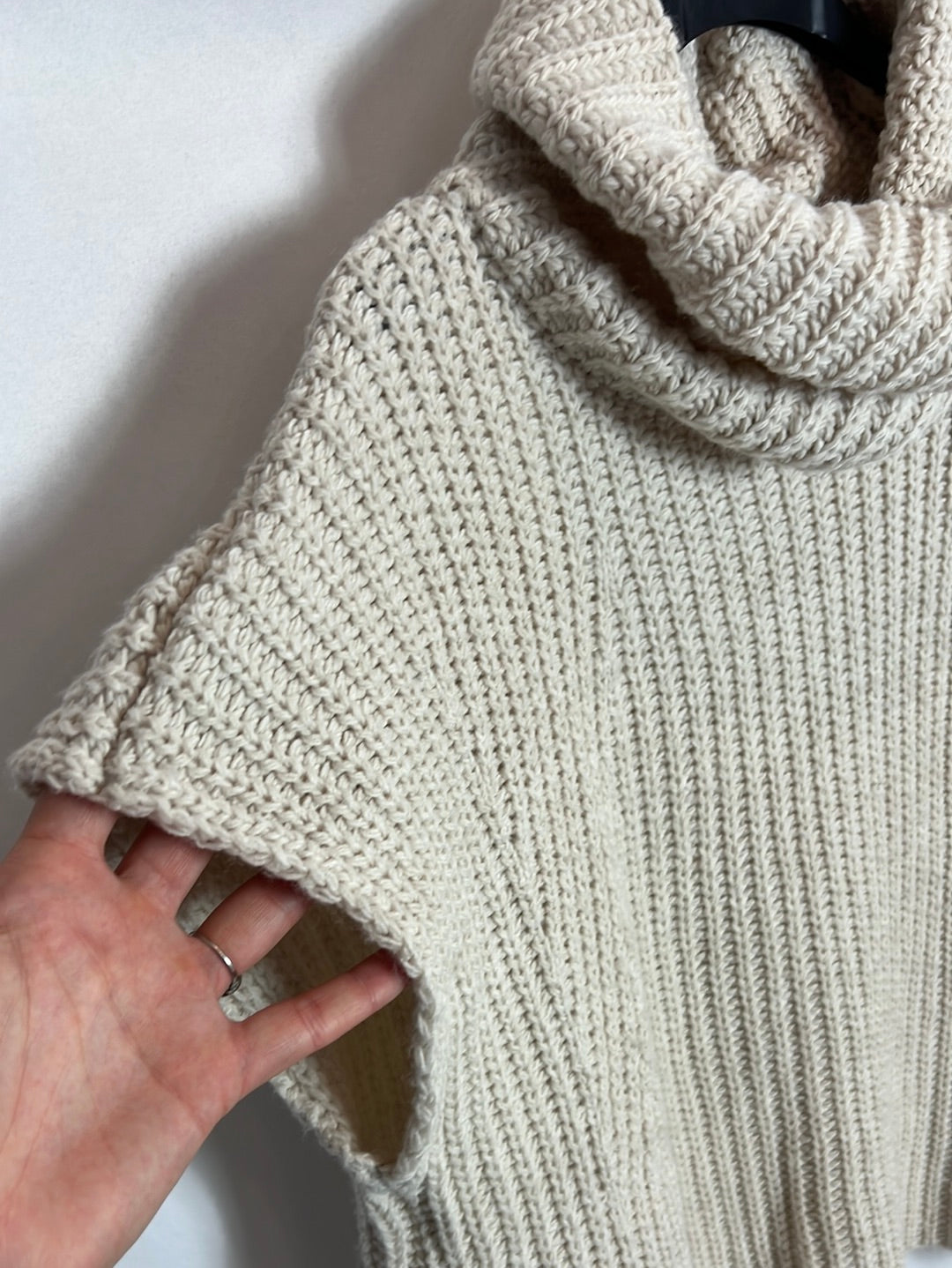 OTRAS. Jersey sin mangas beige. TU (s/m)