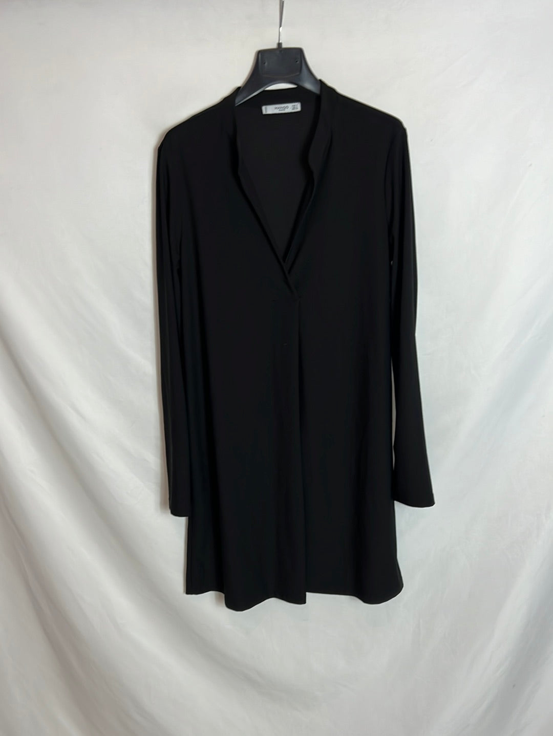 MANGO. Vestido negro elástico T.s