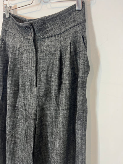 ZARA. Pantalón textura gris jaspeado. T S