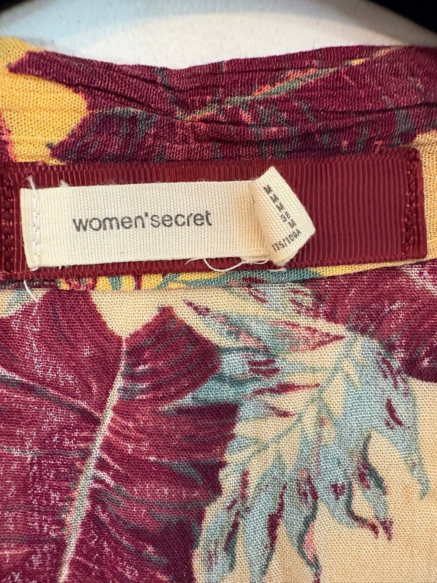 WOMEN´SECRET. Top cruzado flores. T M