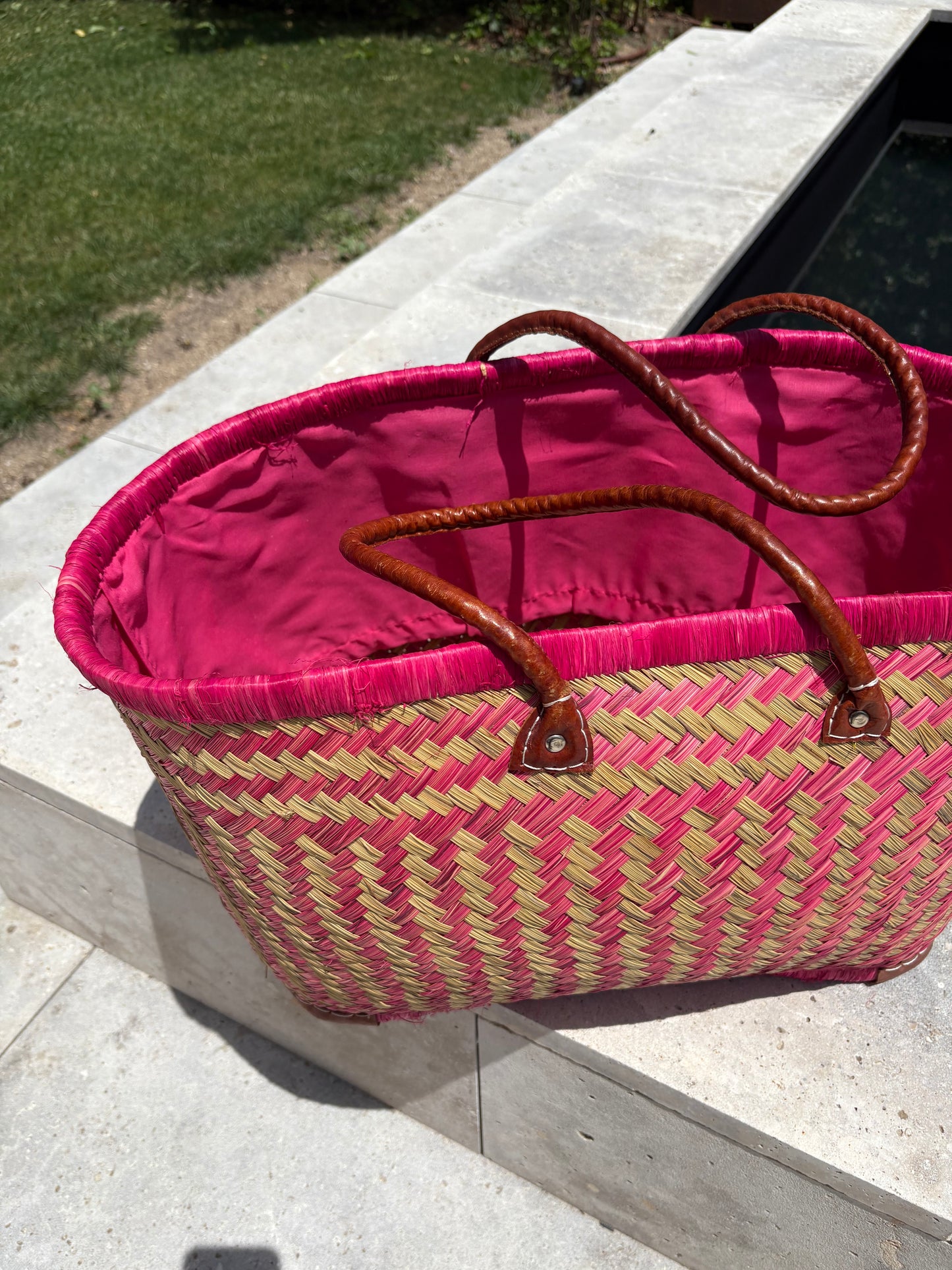 OTRAS. Capazo maxi asas piel