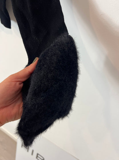 MANGO. Top negro canalé T.xs