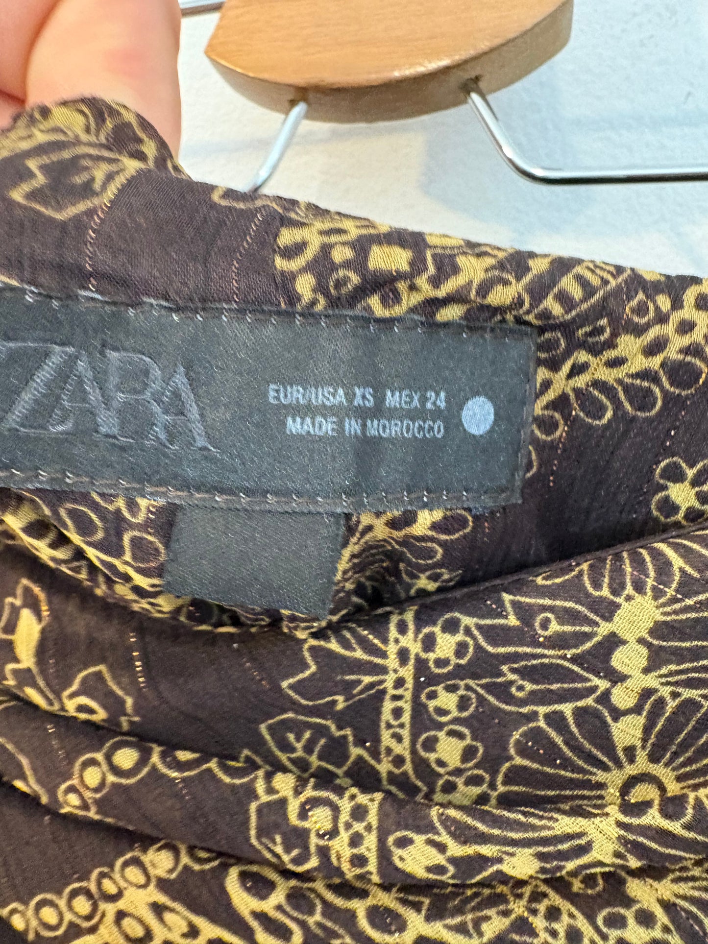 ZARA. Falda larga vaporosa
