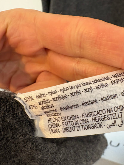 ZARA. Vestido largo punto gris