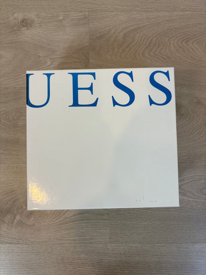 GUESS. Botines piel hebilla. T 36