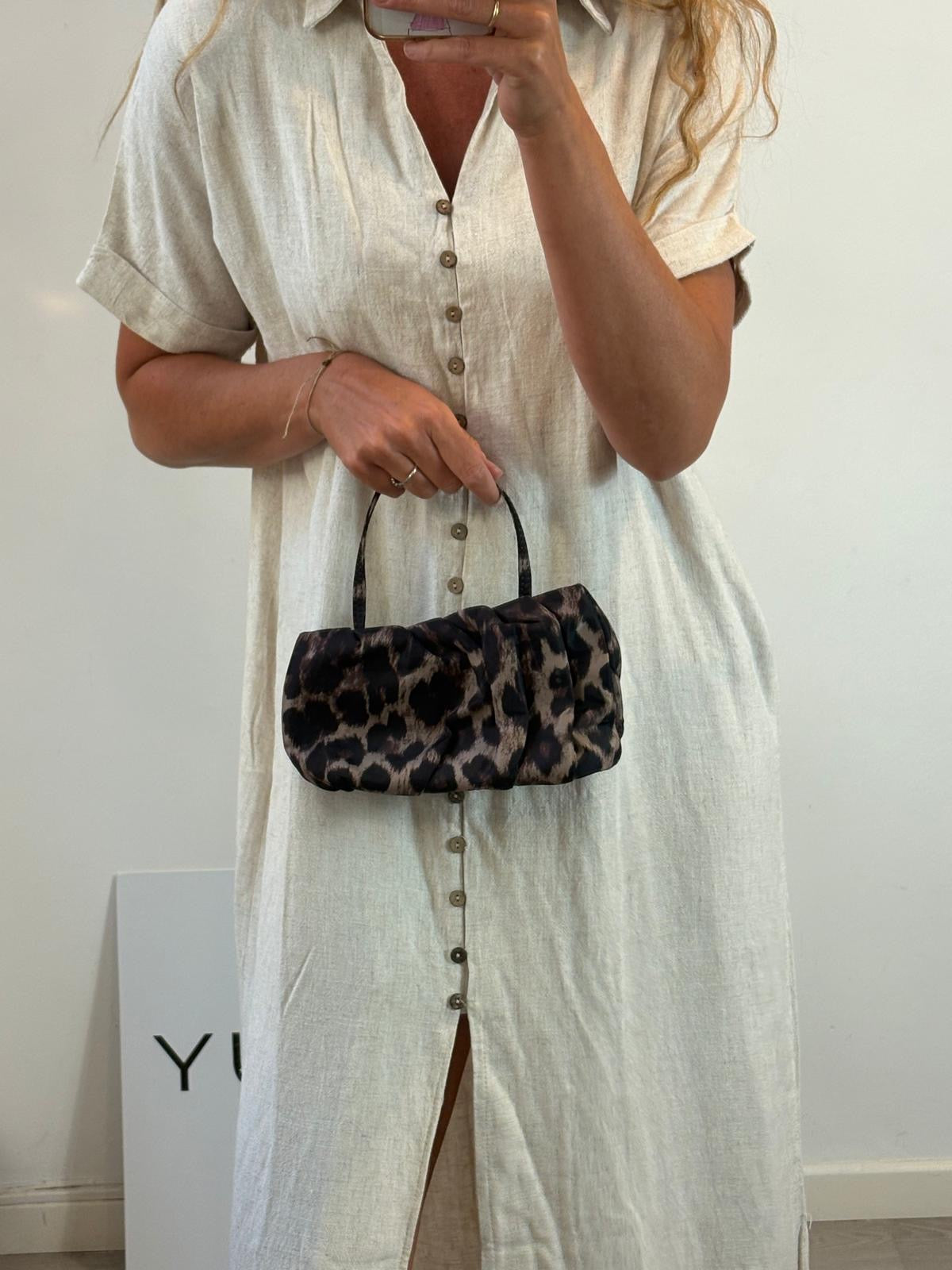 ZARA. Bolso mini animal print