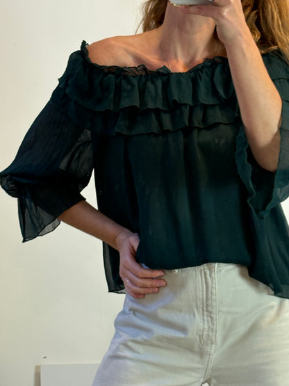 ZARA. Blusa gasa verde hombros