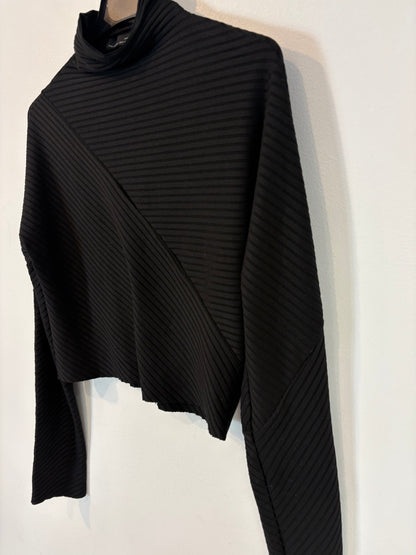 ZARA. Top canalé negro elástico