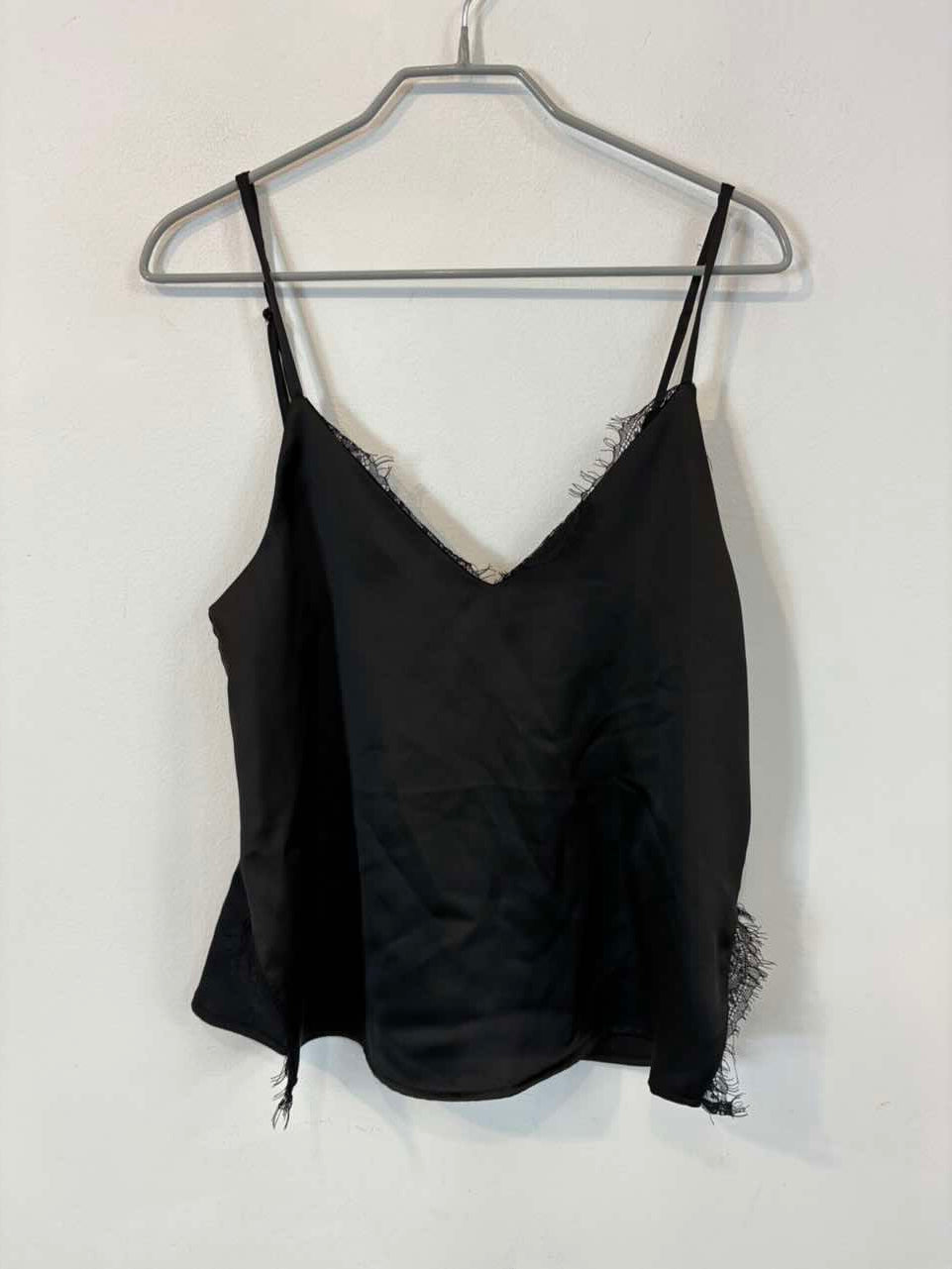ZARA. Top negro lencero con encaje