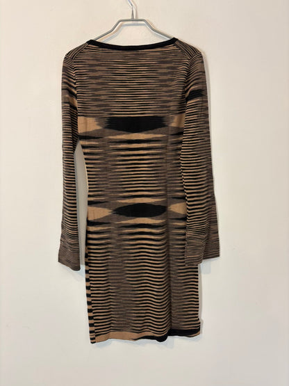 MISSONI. Vestido mido bicolor con lana