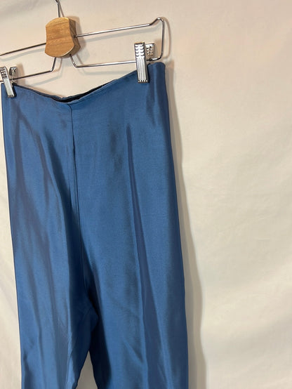BALMASEDA. Textured blue trousers. TS